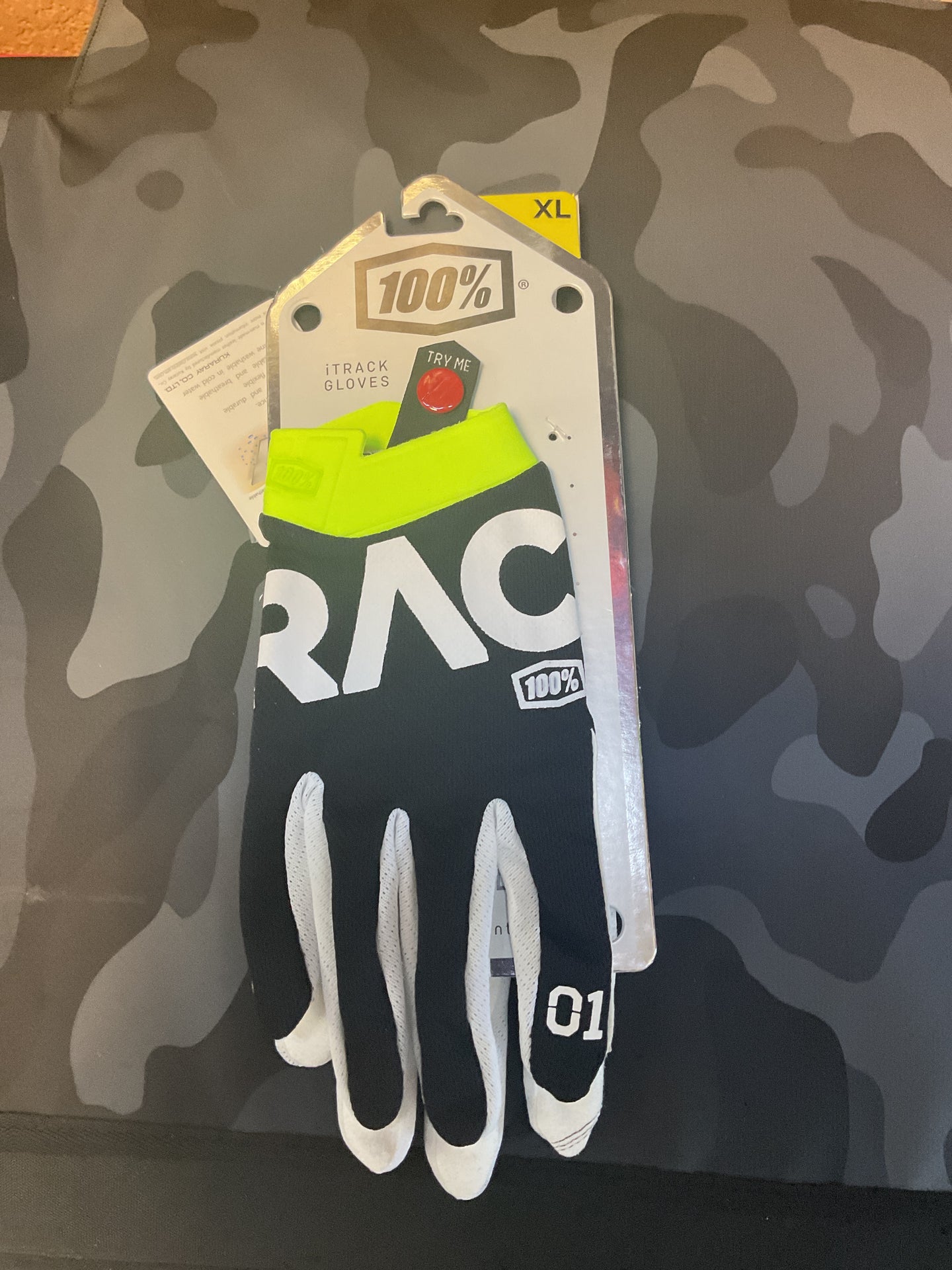 100% gloves